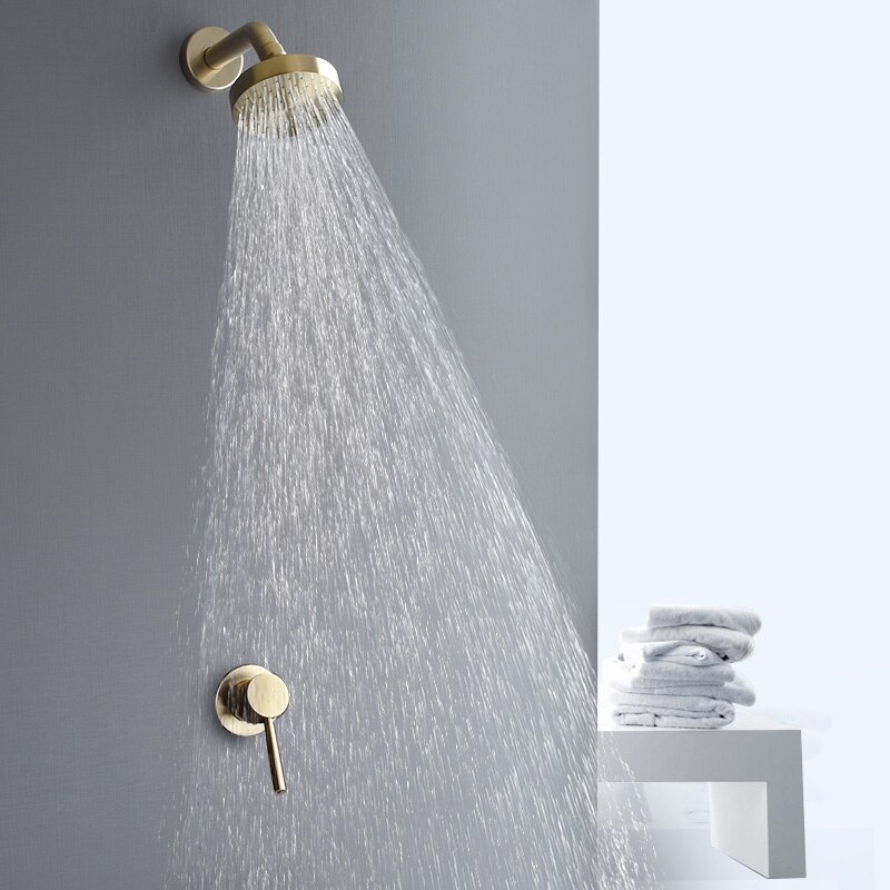 Børstet guld badeværelsesarmatur vandfald badeværelse badekar brusekraner sæt vægmonteret messing regnbruser armatur blandingssæt