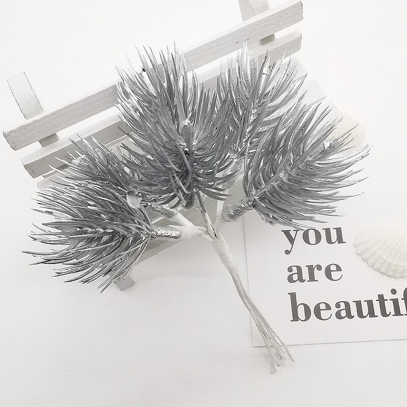 6 stks/partij 12cm Hoge Kunstmatige dennennaalden Gold sliver Kerst kunstbloemen voor Bruiloft Krans DIY Kerst Decoratie