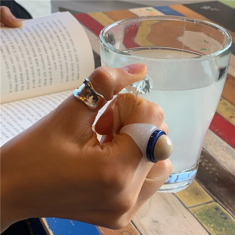 Kontrastreiche, farbenfrohe, geometrische, runde acrylringe, niedliche keroa-schmuckstücke für frauen und mädchen, reiseschmuck von huanzhi