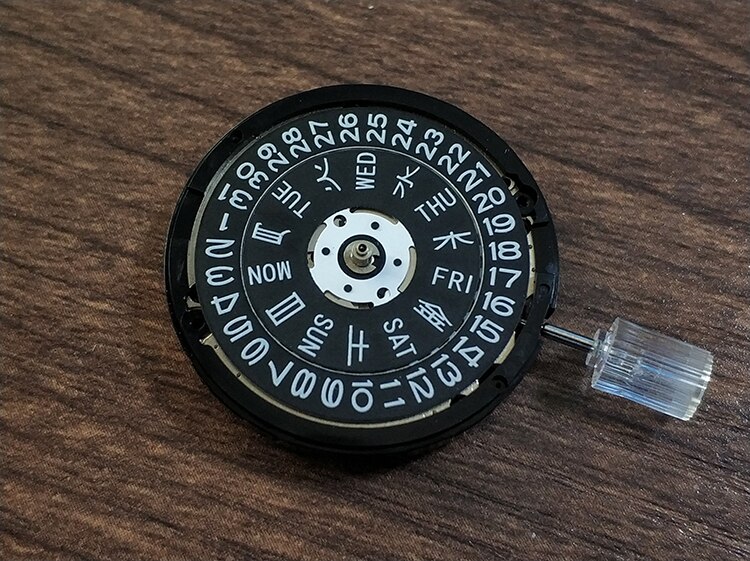 Brugt ur tilbehør nh36 / 7 s 26 modificeret speciel lysende kalenderhjul, der passer til skx 007