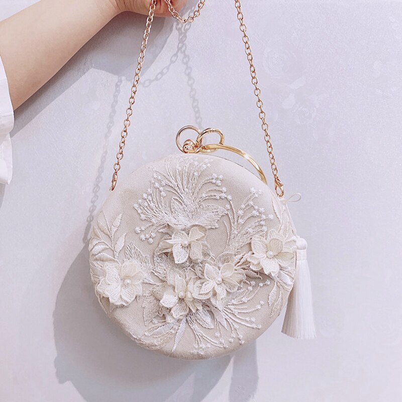 Meloke brand Women Bag Tassel Metal Small Day Clutches Lady embroidery Evening Bags Wedding Purse Female Handbag MN1351