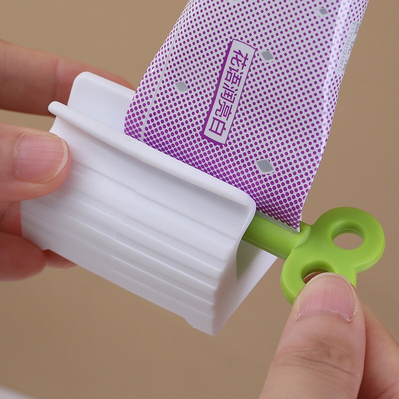 GOOD Toothpaste Squeezer Plastic Cream Tube Squeezing Dispenser Rolling Toothpaste Dispenser Bathroom Accessories Squeeze Tubes