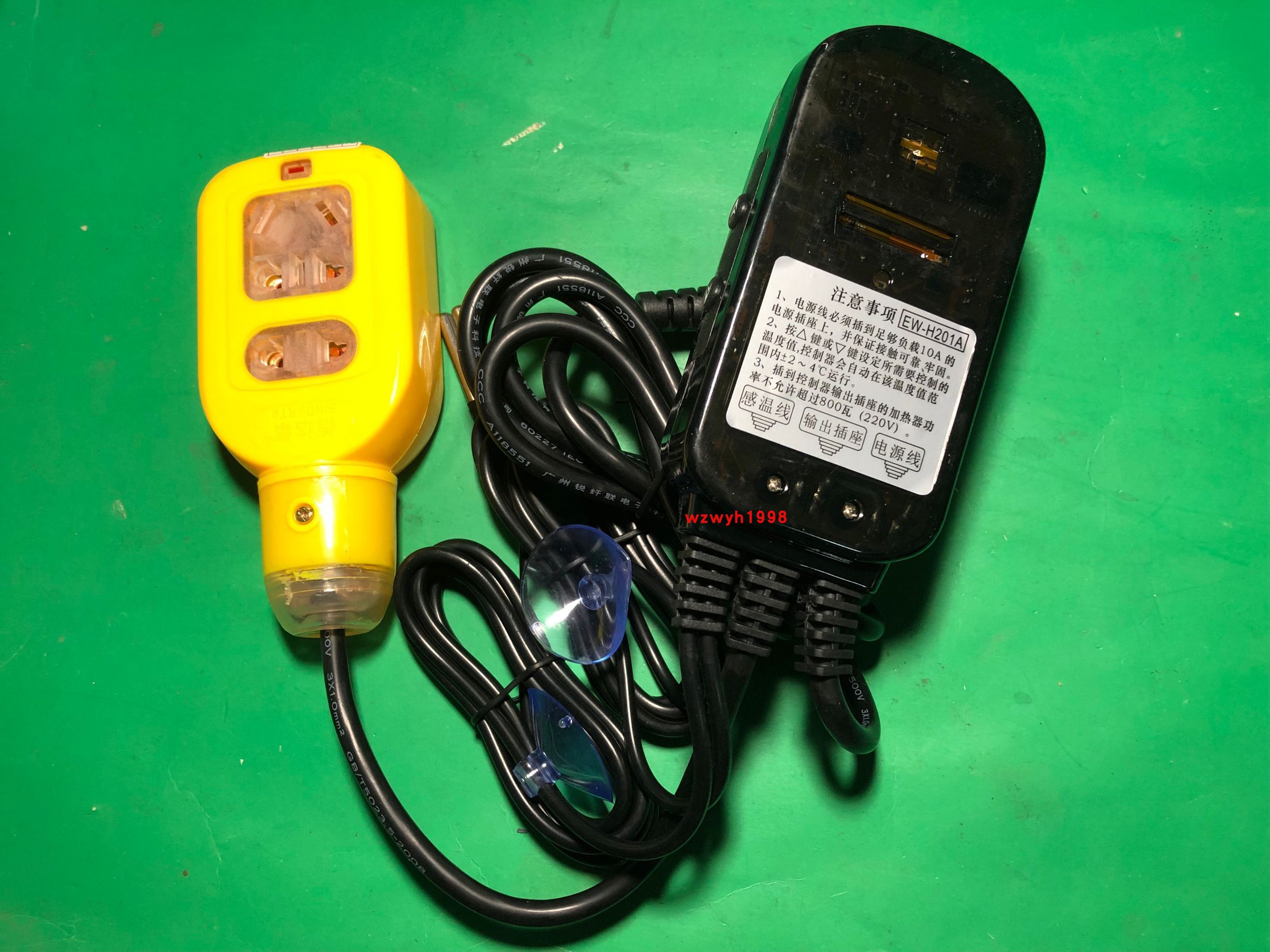 EWELLY Mobile Electronic Temperature Controller EW-H201A Socket Thermostat