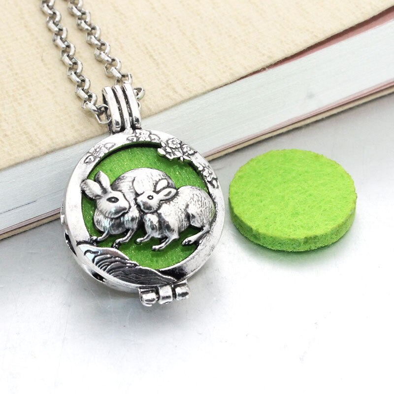 Hollow Necklace Aromatherapy Locket Essential Oils Diffuser Locket Necklace Perfume Pendant Dream Catcher Necklace 031216: 031410