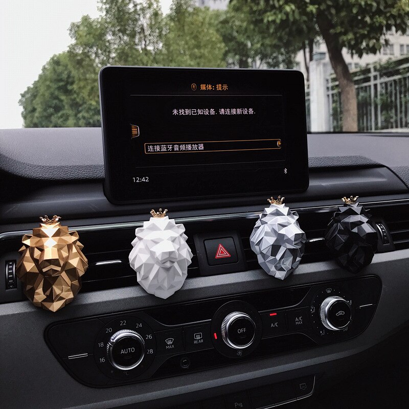 Tête de Lion forme voiture parfum voiture parfum Cool voiture désodorisant odeur voiture diffuseur évent Clip parfum recharge pour voiture