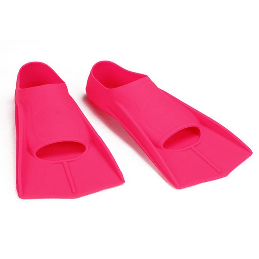 1 Pair Swimming Flippers Diving Snorkeling Surfing Foot Flippers Soft Silicone Foot Swimming Fins Beginner Swimming Equipment