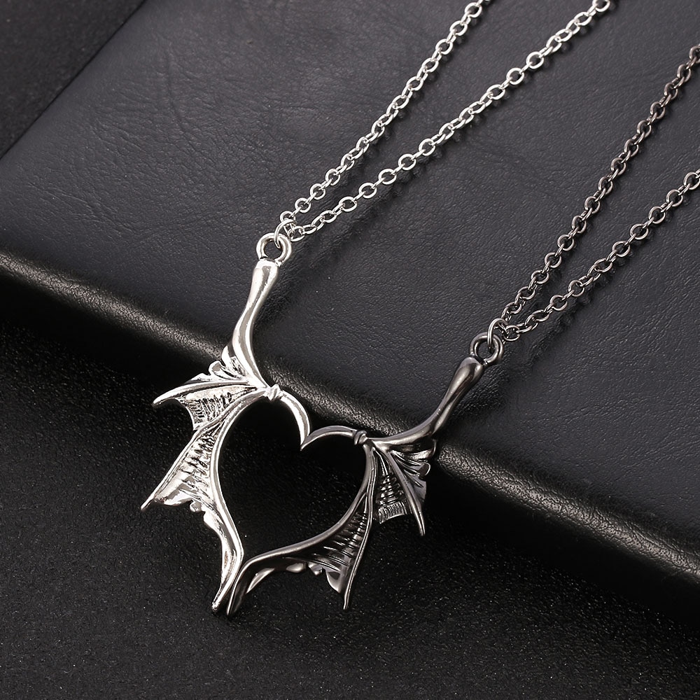 Collar de ala para hombre y mujer, colgante de corazón de amor con ala de dragón demonio a juego, collar de Amistad familiar para pareja, joyería