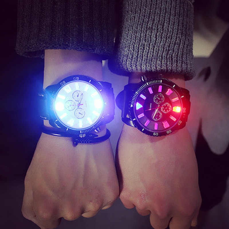 Led Flash Luminous Watch Personality Trends Students Lovers Jellies Woman Men's Watches 2 Color Light WristWatch
