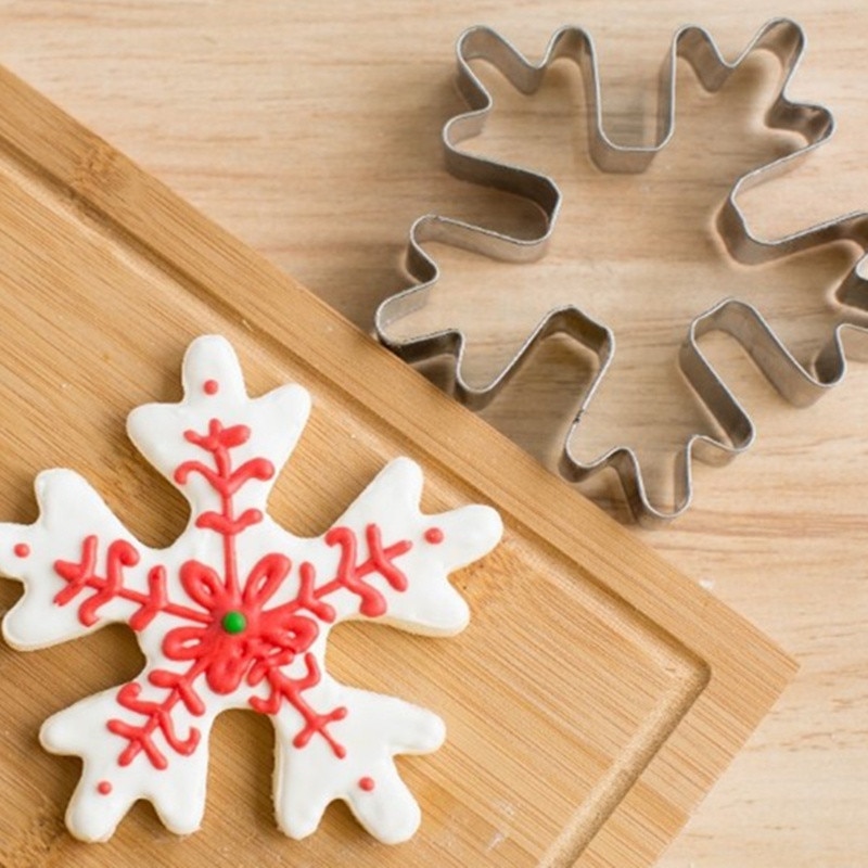 Rvs Snowflake Cookie Cutters Biscuit Embossing Mold Brood Kerst Sneeuw Shape Mould Cake Stempelen Decorating Gereedschap