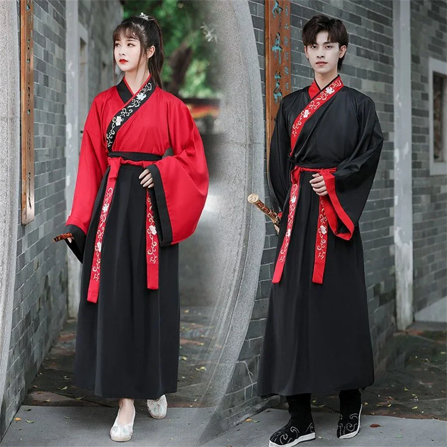 Robe Hanfu de style chinois, martilles d'arts de broderie, olympiques de cosplay de danse, kimono noir blanc rouge, prairie
