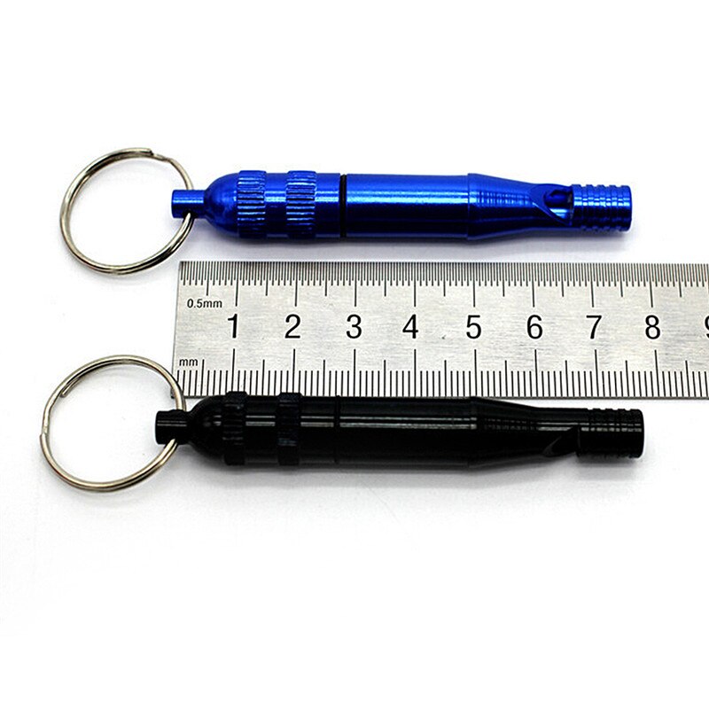 1pc tragbare pfeifen aus aluminiumlegierung, wasserdicht, für outdoor-aktivitäten wie wandern und camping, schlüsselanhänger, farbe zufällig