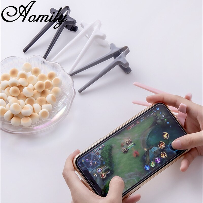 Reusable Finger Lazy Chopsticks Clip for Eatin Snacks Prevent Dirty Hands Finger Ring Chopsticks for Playing Computer Phone Game