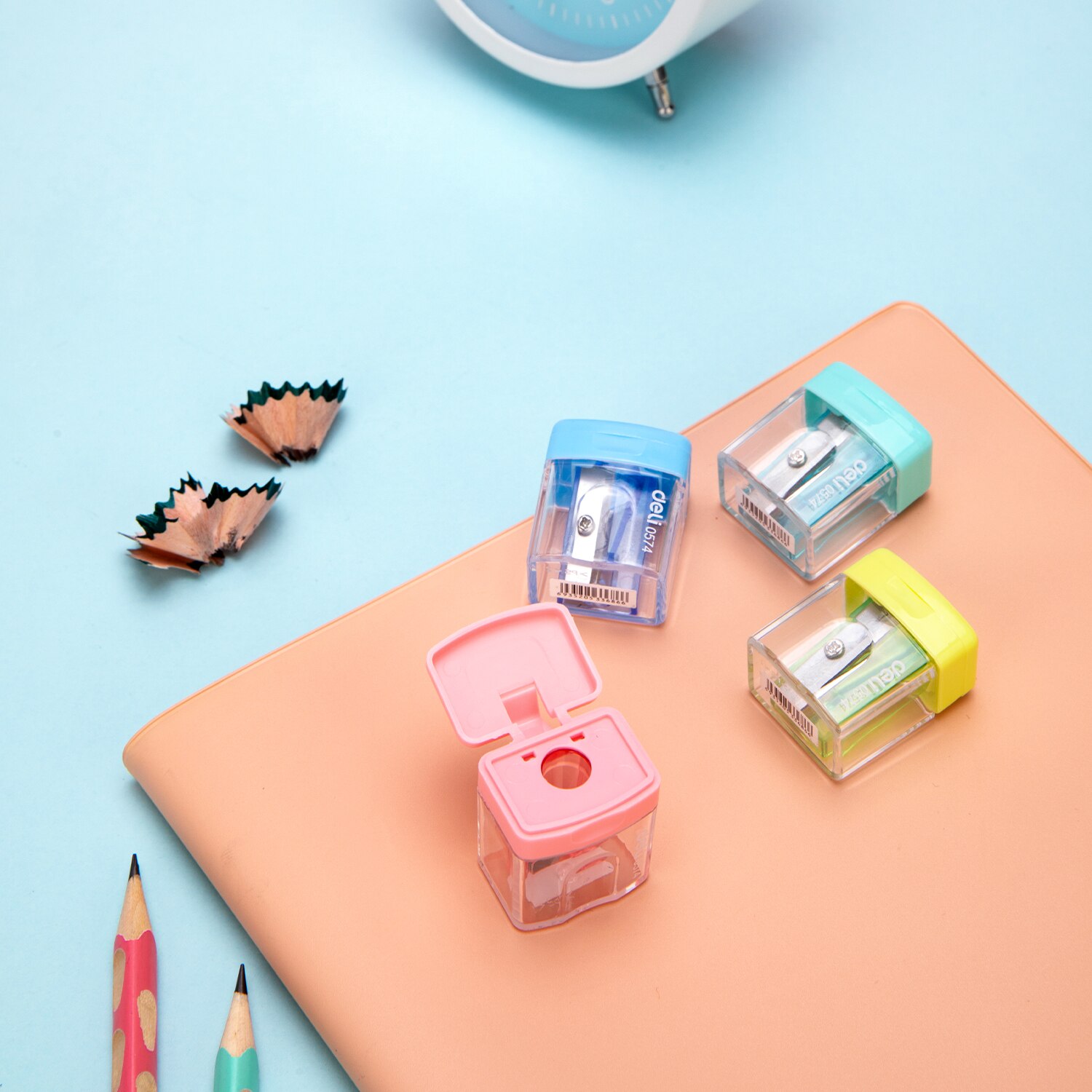 Deli Pencil Sharpener 4PCS/Lot One/Two Hole Touch Grip Sharpeners Cutter Kids School Supplies Stationery Student Prize E0574