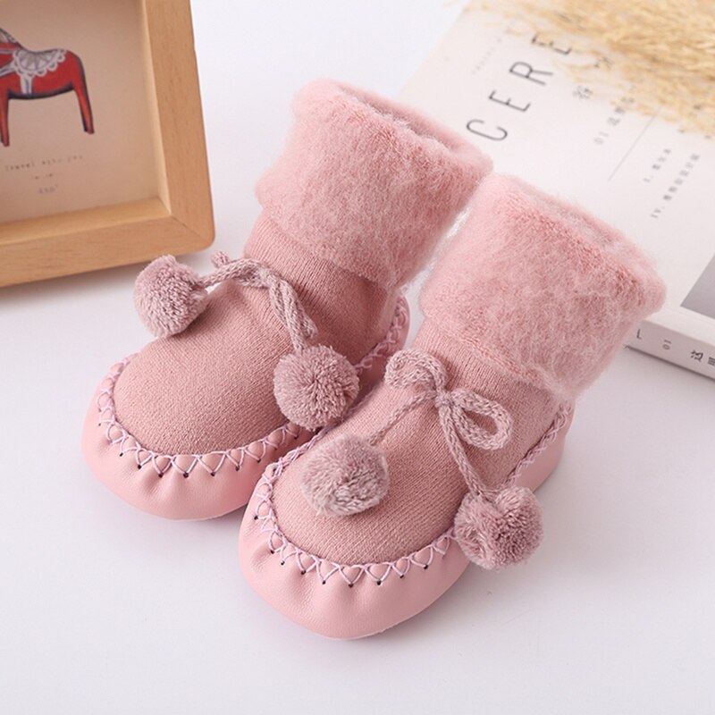 Winter Thicken Baby Socks Cute Pompom Balls Boys Girls Soft Rubber Soles Anti-Slip Children Floor Socks Toddler Shoes: PK / 12CM