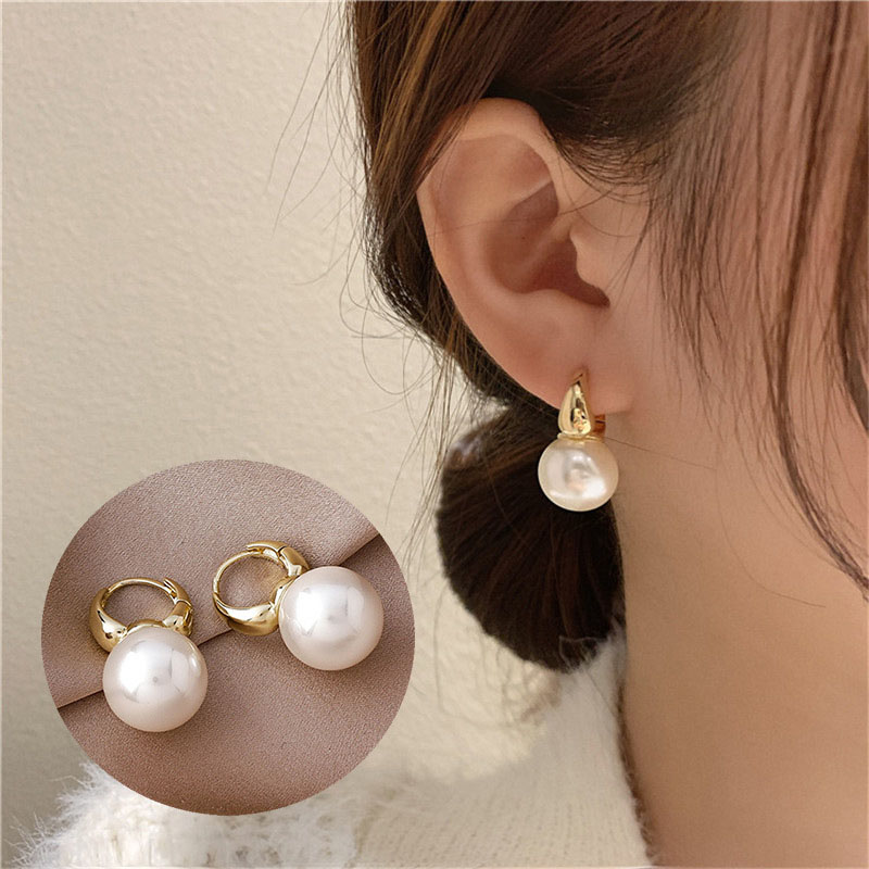 Nuevos bonitos pendientes de aro con tachuelas de perlas para mujer, pendientes minimalistas de Color dorado, aros pequeños Huggies, joyería de para boda: Vino tinto