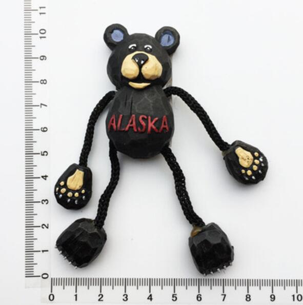 Hand-painted Cute Alaska Bear 3D Fridge Magnet Travel Souvenir Refrigerator Magnetic Stickers Home Decoration: Green