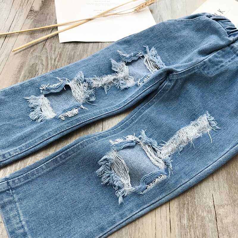 Humor bjørn låve revet jeans låve takrenne jeans jenter jeans dongeribukser til takrenne smålåve jeans barneklær