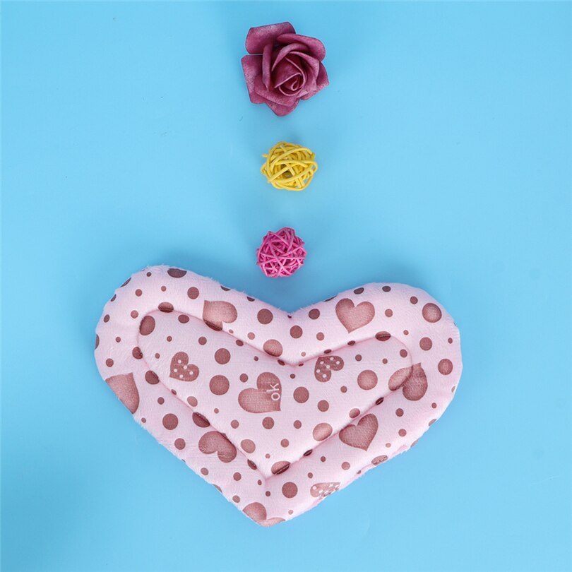 Alfombra de hámster con forma de corazón para mascotas, Animal PEQUEÑO para dormir, jaula, cojín, conejillo de indias, estera para mascotas, accesorios para hámster