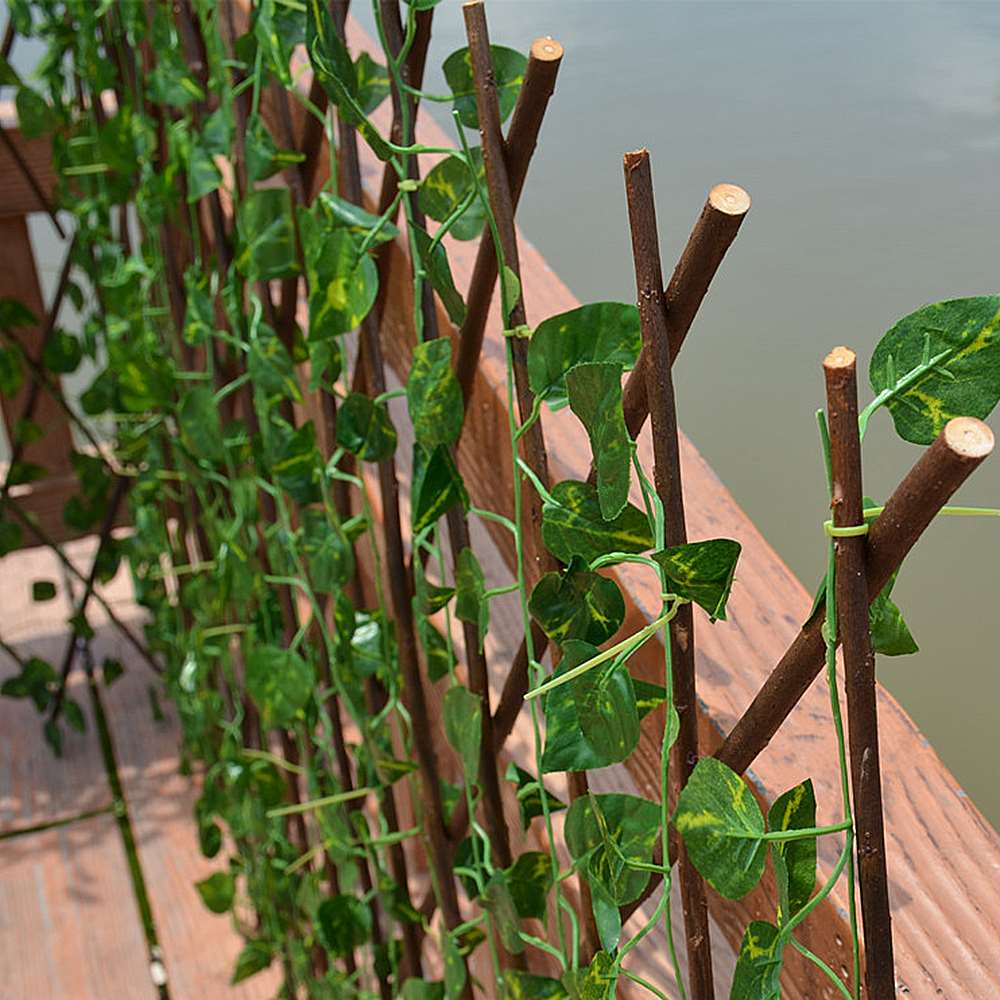 Retractable Garden Trellis Fence Artificial Expandable Faux Ivy Privacy Fence Wood Vines Climbing Frame Gardening Plant Decor