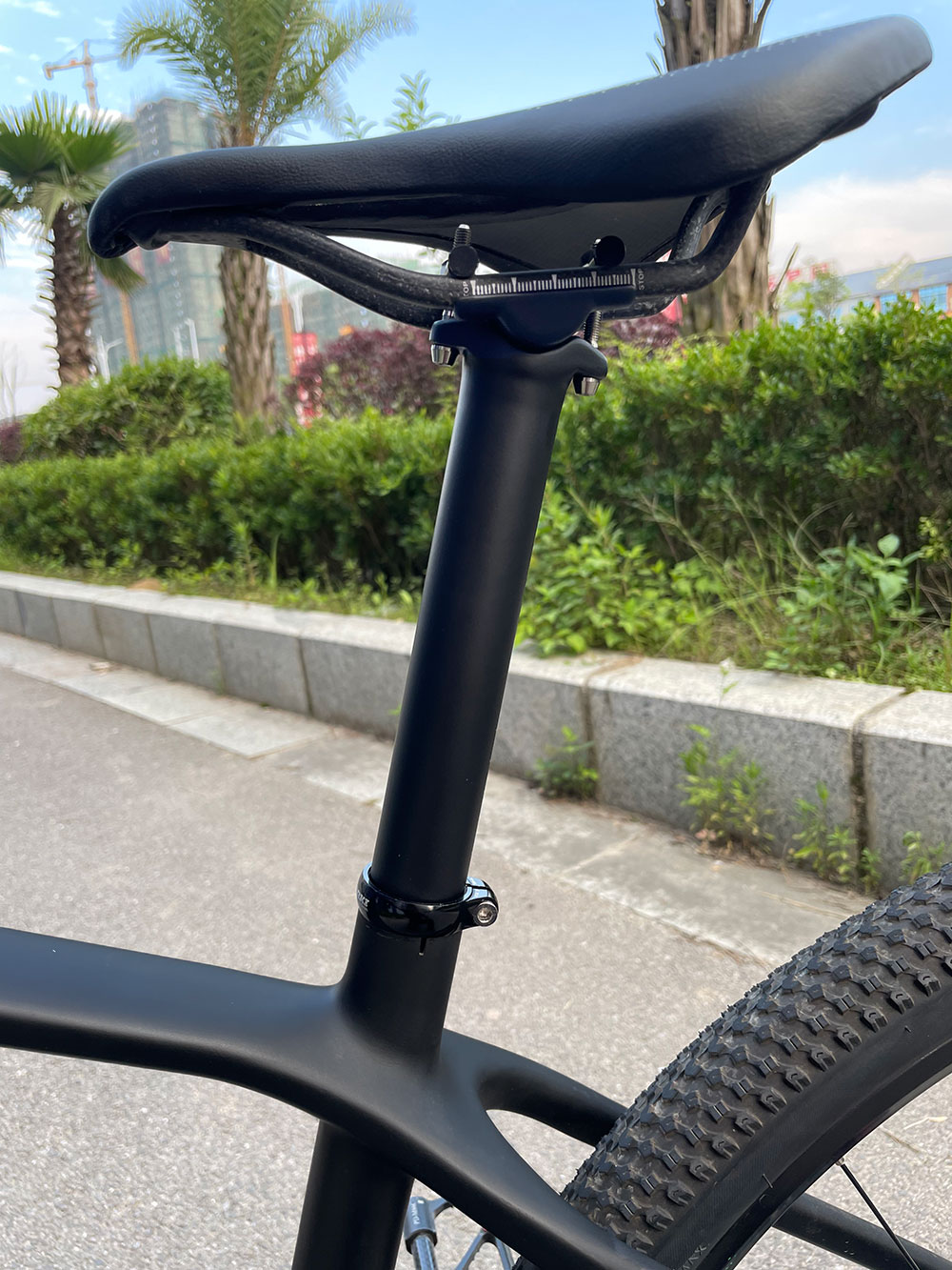 Ultralight Full Carbon Seat Post Road Bike Seat Mountain Bicycle Seatpost UD Black Length 350 / 400mm