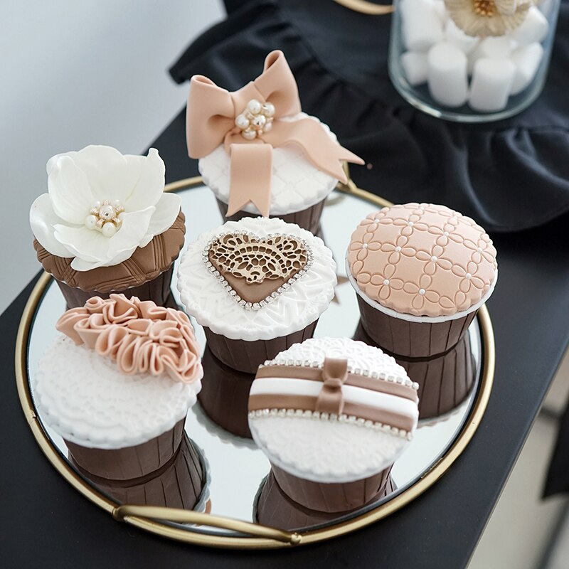 SWEETGO Knstliche cupcakes Tonne Nachtisch modell...  Grandado