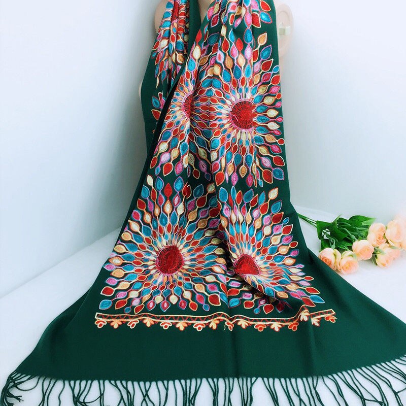 Vrouwen dikke kasjmier sjaals tibetaanse nepal zonnebloem sjaal borduurwerk kwast lange sjaal warme pashmina gebreide dames