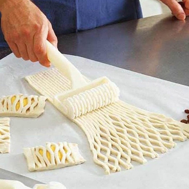 Pie Pizza Cookie Cutter Pastry Plastic Bakken Tools Bakvormen Embossing Deeg Roller Rooster Cutter Craft Kleine Maat