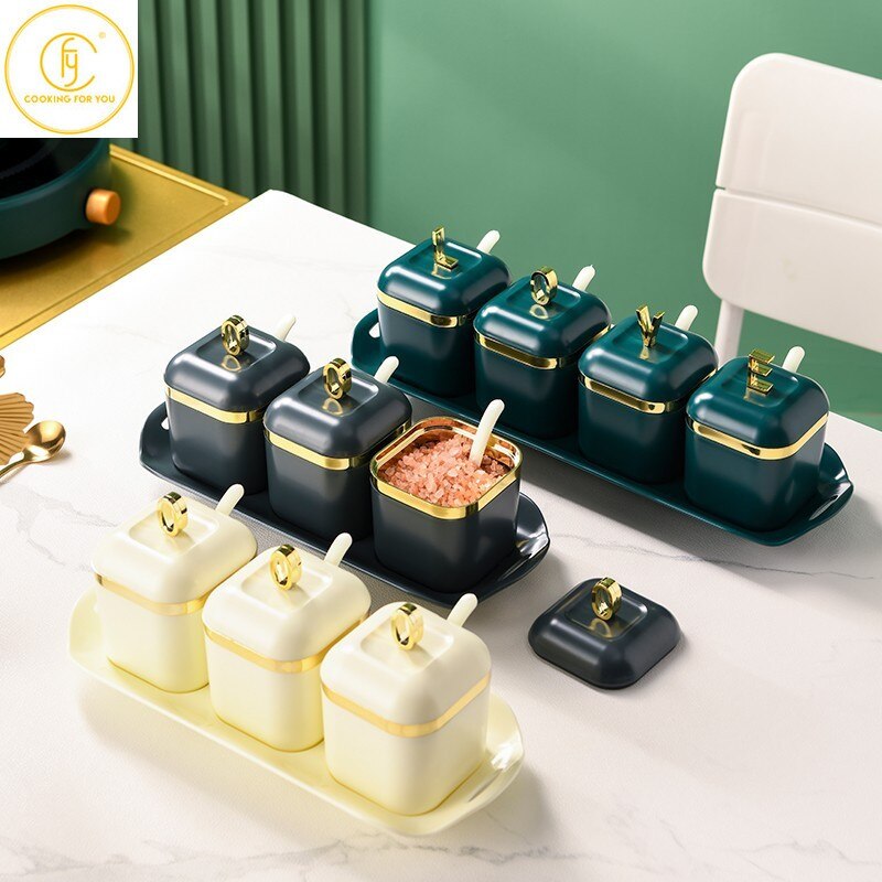 3/4Pcs Plastic Kruiden Tank Keuken Zout Shaker Opslag Organisatie Gereedschap Spice Container Bus Set Familie Spice Organisator