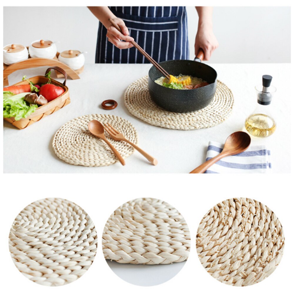 Runde Rattan Dukkematter - Naturlig Maisstrå Vevd - Varmeisolasjon - Bordbeskyttere