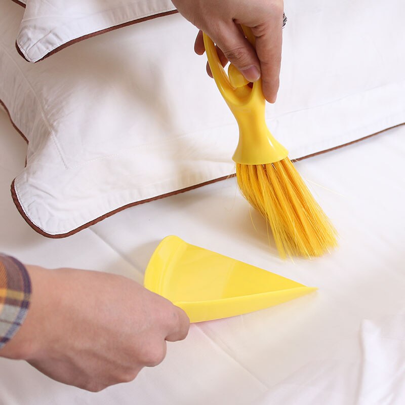 GUANYAO Mini Broom Hand Brush Dustpans Plastic Brooms Cleaning sofa keyboard Crevice Creativity Ballet shape Yellow Blue Green
