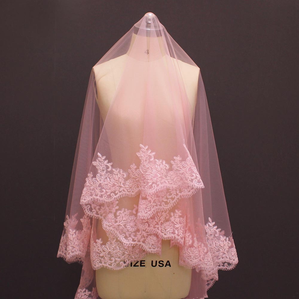 Velo de novia de una capa con borde de encaje, accesorio de boda de tul rosa sin peine, imágenes reales