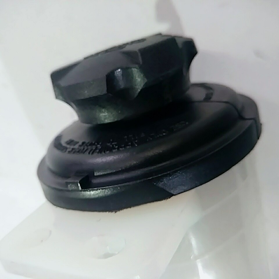 Auto Replacement Parts Brake System oe Number 57201-4A600 for JAC Refine Power oil cup Without hose