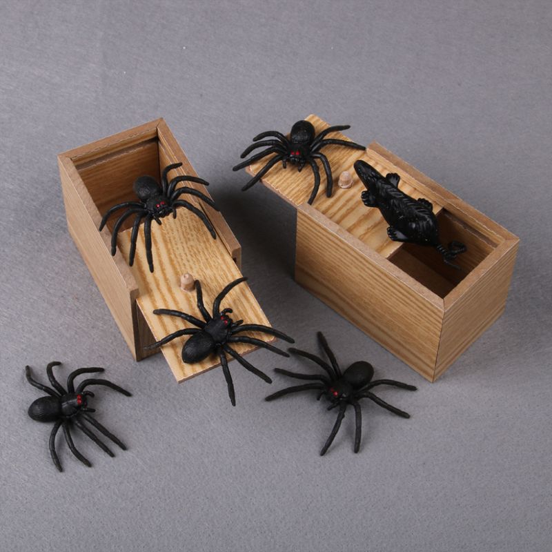Novelty Hilarious Scary Box Spider Prank Wooden Scarybox Joke Gag Toy No Word 72XC