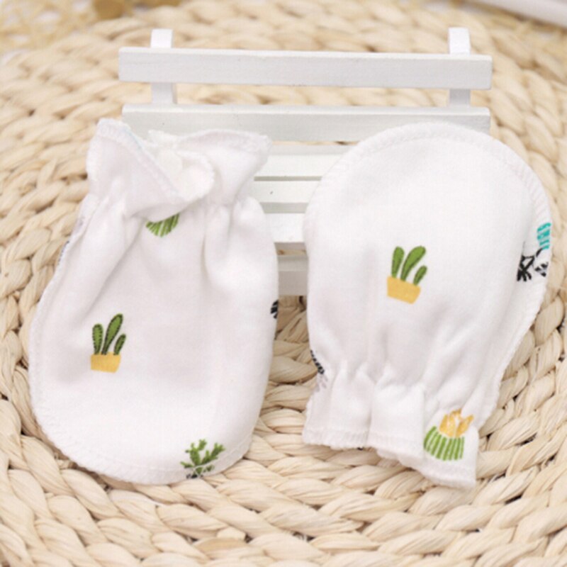 1 paar cartoonpatroon anti-grijp handschoenen voor pasgeborenen, gezichtsbescherming, baby wantenpatroon willekeurig