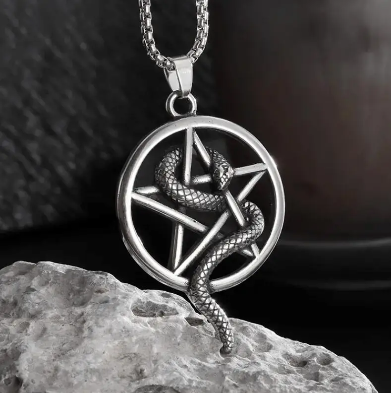 Collier gothique Vintage avec pendentif serpent enroulé, crâne de démon, pour hommes et garçons, Rock, fête d'halloween, bijoux: Placage pistolet