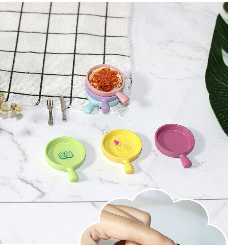 Nuovo 1:12 miniatura casa delle bambole mini Giapponese Piatto Piatto di Bistecca giocattolo modello della decorazione Macaron piatto piatto piatto di bistecca bambini collezione di articoli da Regalo