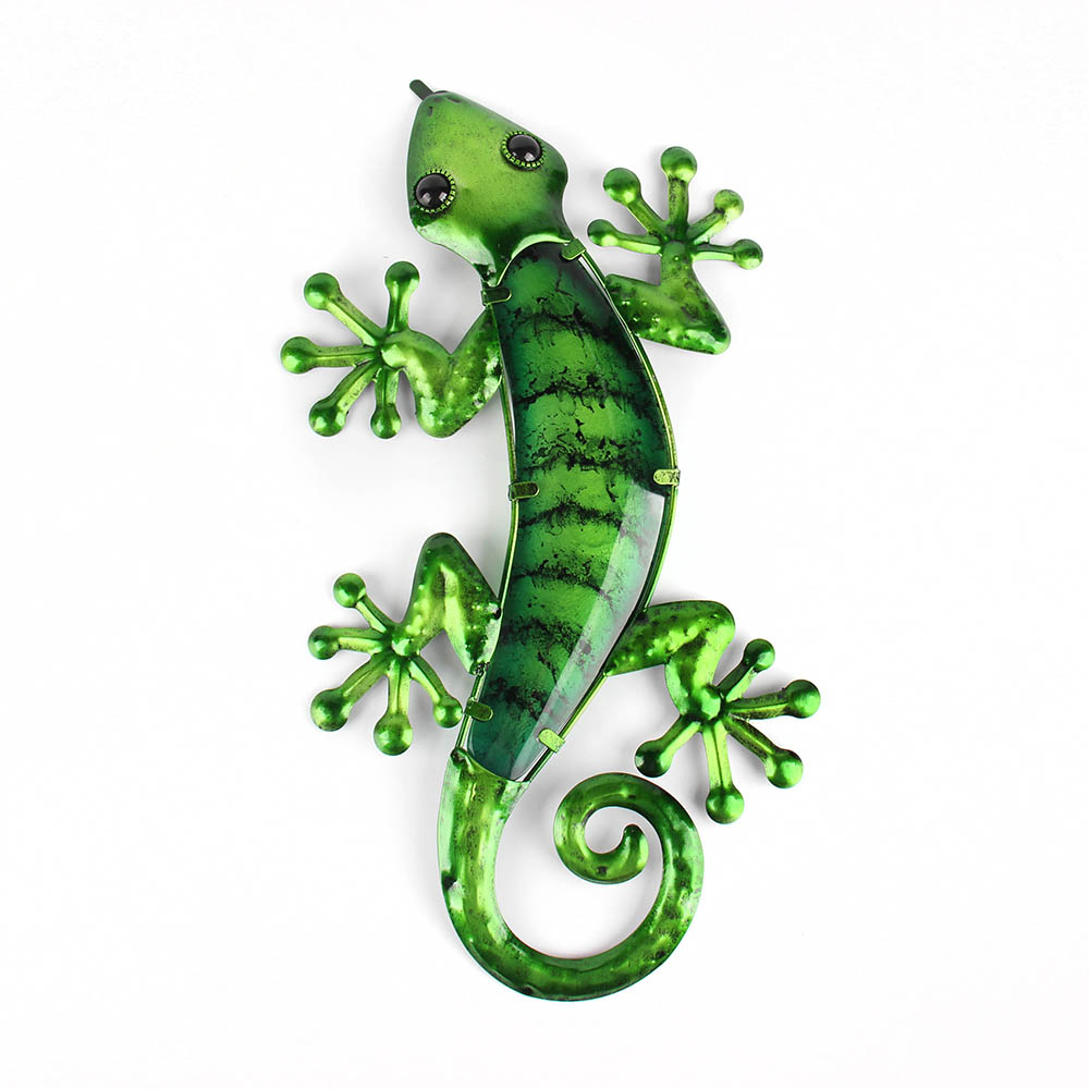 Metal Lizard Wall Art with Green Glass Painting for Garden Outdoor Decoration Animal Statues and Sculptures: Green