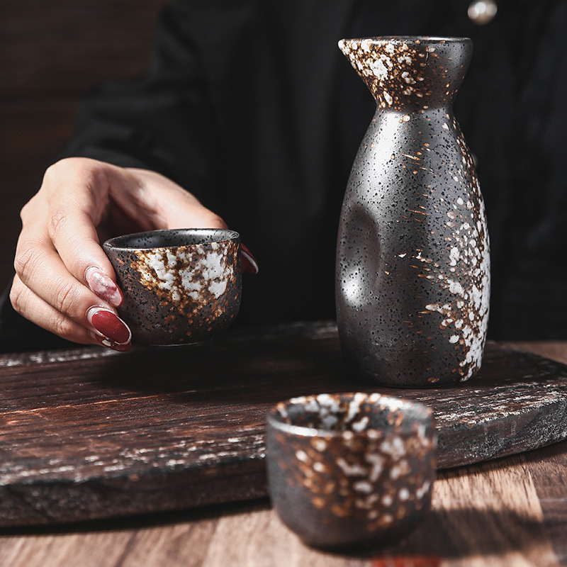 Japanese Sake Kettle Commercial House Wine Set Wine Bottle Separator Sake Cup Kiln Change Porcelain Wine Pot