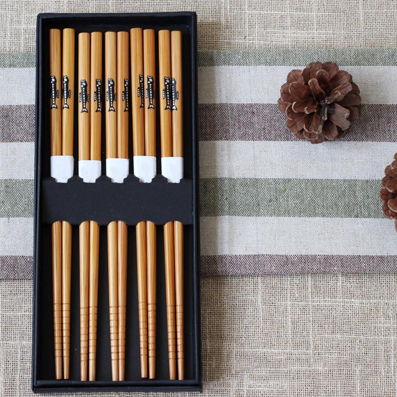 Återanvändbara kinesiska klassiska träpinnar traditionella vintage handgjorda naturliga bambu ätpinnar sushi köksredskap