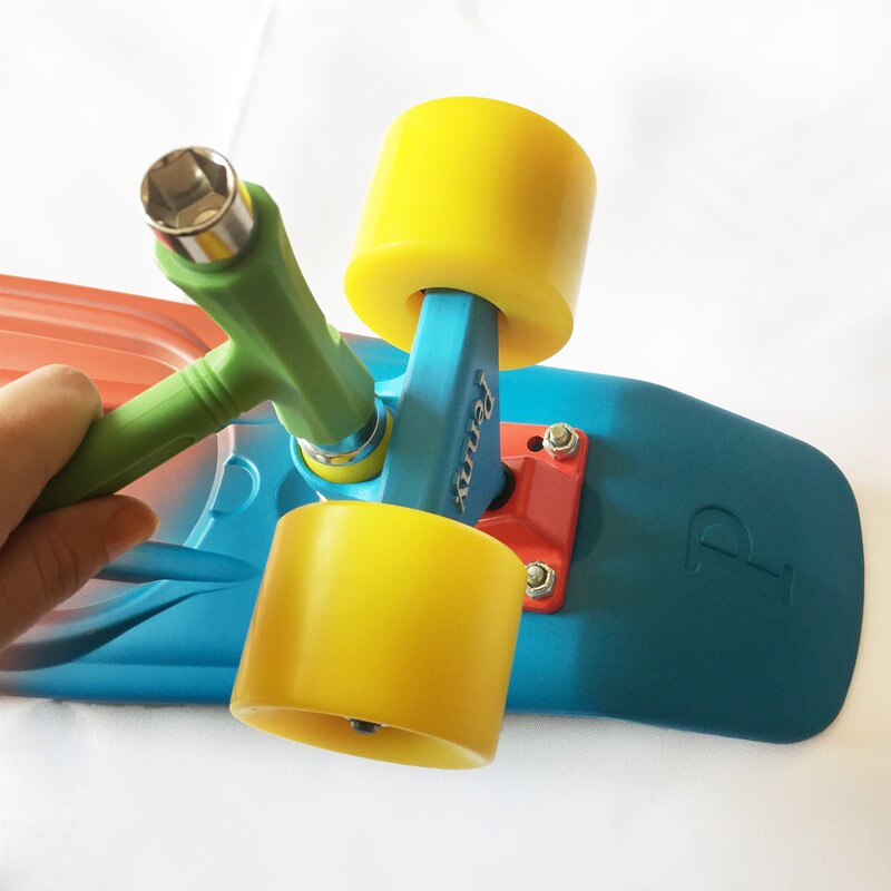 Herramienta de Skateboard tipo T, destornillador todo en uno, Mini herramienta para patinar, multifunción