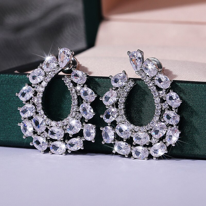 Mode Edele Witte Zirconia Verharde Big Cz Stud Oorbellen Voor Vrouwen Party Wedding Oorbellen Brand Sieraden