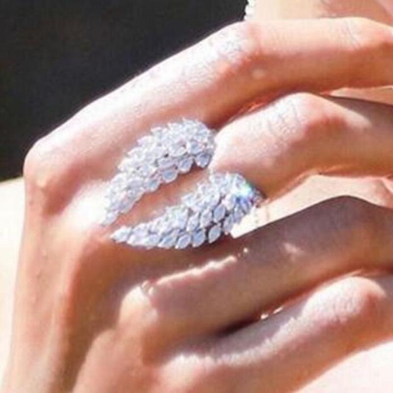 Anillo de compromiso de alas de Ángel para mujer, sortija de boda con flores cortadas, joyería de