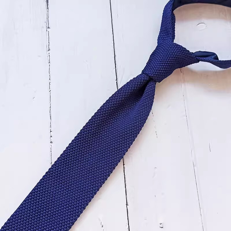 Jednokolorowe krawaty z dzianiny w kolorze khaki dla mężczyzn 6CM Wąskie brytyjskie krawaty na szyję dla kobiet College Student Knitting Neck Tie Cravat: PEACOCK BLUE
