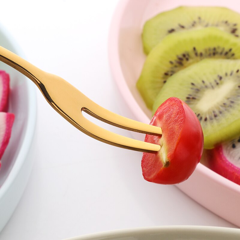 5 stycken lyxig guldfruktgaffel i rostfritt stål tårtgafflar liten gaffel som används för tårta i fest snigelgaffel restaurangfest