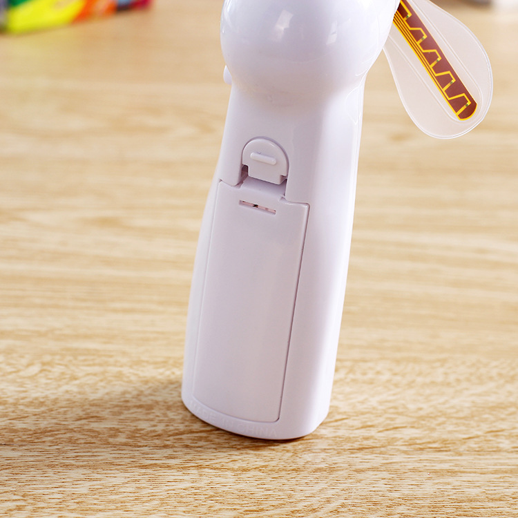 Einzigartige Handheld USB-LED Liebe Muster Mini Fan Super Stumm Batterie Betrieben Kühl Desktop Mini Fan für Reise Büro verwenden