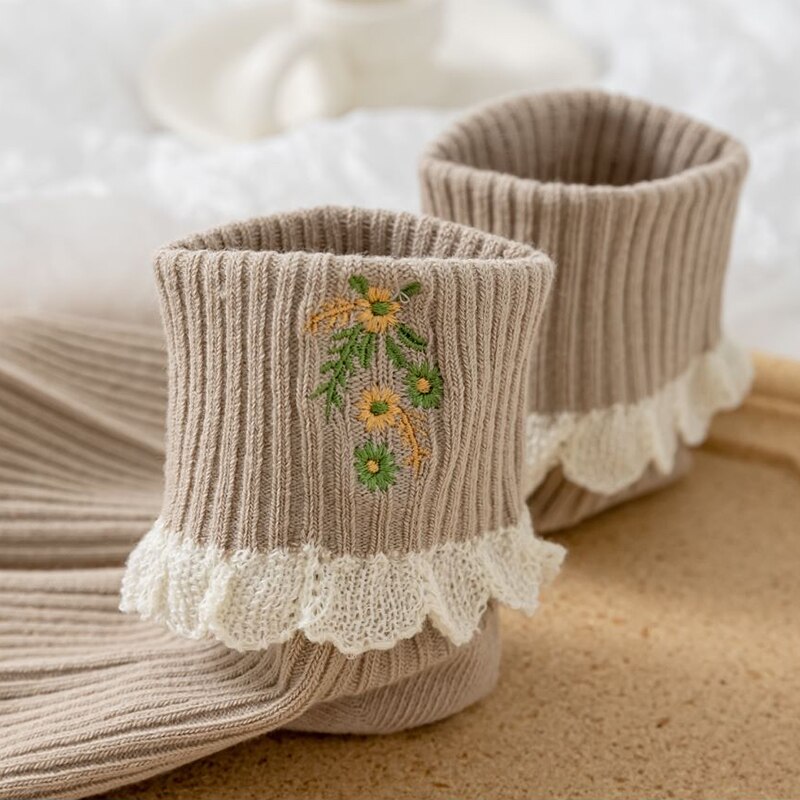 Calcetines con bordes de encaje para Mujer, medias con bordado de flores, Estilo Vintage, invierno, 2 pares