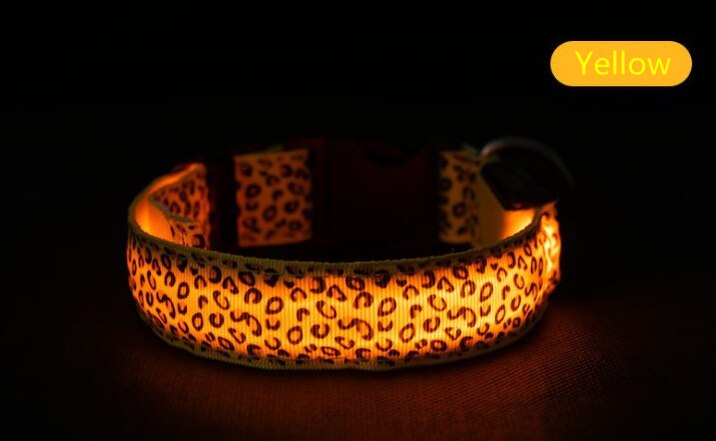 Collar luminoso LED para perro y mascota, arnés de seguridad para caminar al aire libre, con pajarita, brillante, para cachorro de leopardo: E / S