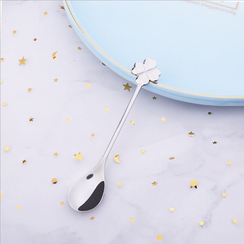 Japanese-style stainless steel coffee spoon dessert series set home kitchen rose four-leaf clover cartoon spoon: Silver clover