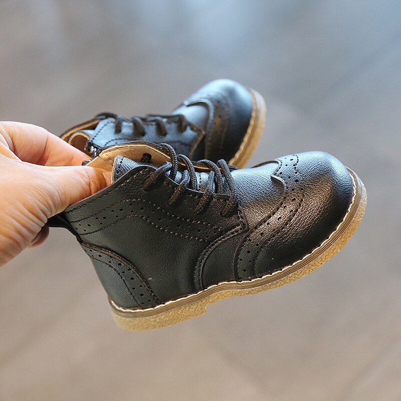 COZULLAA Kinder Herbst Unisex Klassische Lace-Up Stiefel Brogue Leder Schuhe Kinder Mädchen Jungen Stiefeletten Größe 21-30: Black / 22 (inside 14 cm)