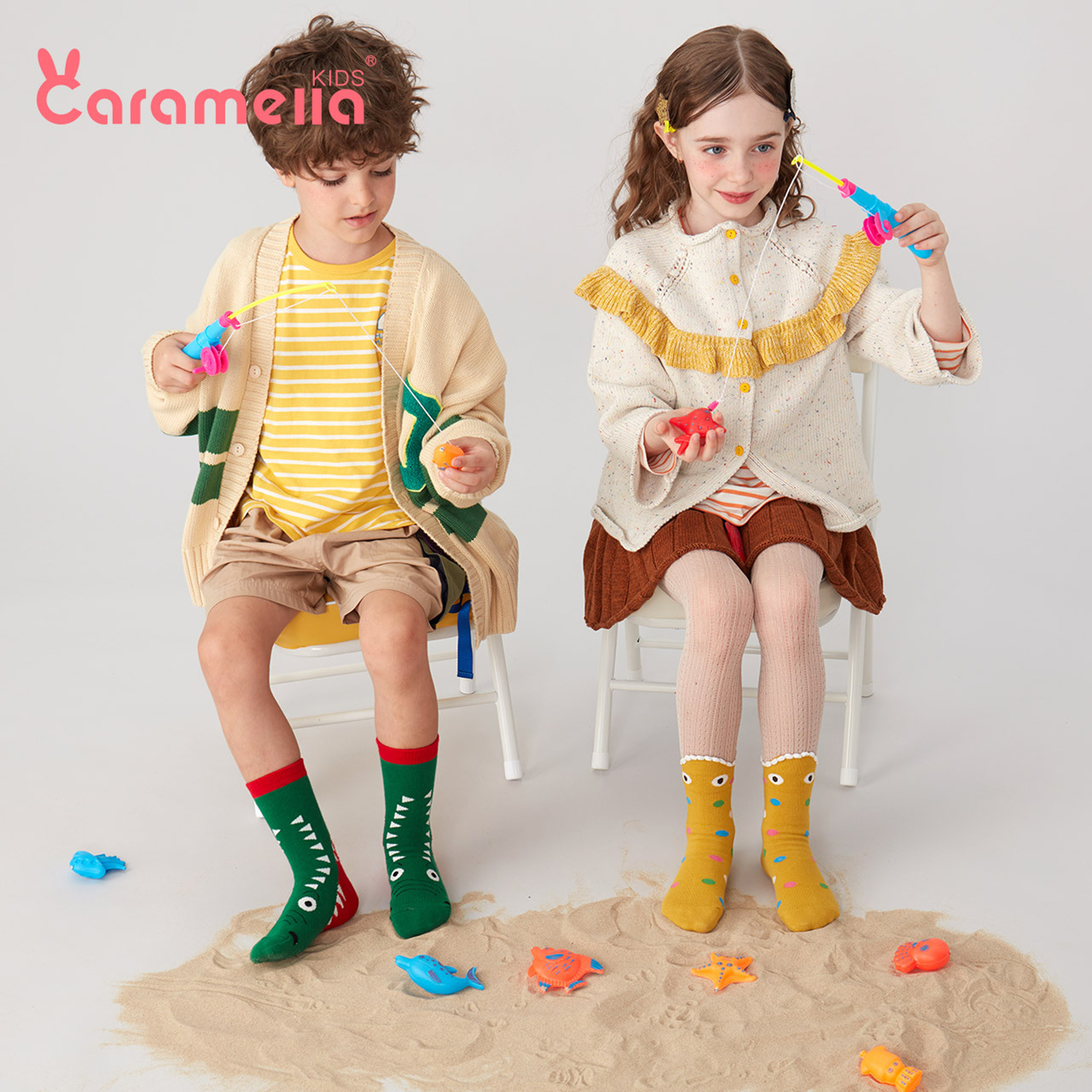 Nuovi calzini svegli delle ragazze dei ragazzi 3 Pcs creatività dei bambini calzini adorabili del cotone del modello stampato squalo del fumetto per l'autunno della primavera